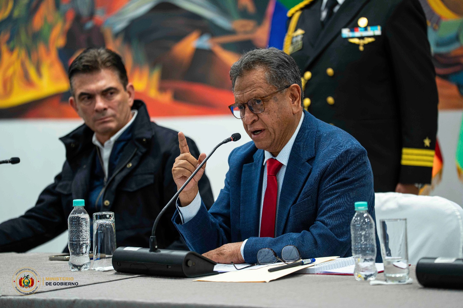 𝗚𝗼𝗯𝗶𝗲𝗿𝗻𝗼 𝗶𝗱𝗲𝗻𝘁𝗶𝗳𝗶𝗰𝗮 𝗿𝗲𝗱 𝗶𝗻𝘁𝗲𝗿𝗻𝗮𝗰𝗶𝗼𝗻𝗮𝗹 𝗱𝗲 𝗿𝗼𝗯𝗼 𝘆 𝗮𝗱𝘂𝗹𝘁𝗲𝗿𝗮𝗰𝗶𝗼́𝗻 𝗱𝗲 𝗰𝗼𝗺𝗯𝘂𝘀𝘁𝗶𝗯𝗹𝗲𝘀 𝗾𝘂𝗲 𝗼𝗽𝗲𝗿𝗮𝗯𝗮 𝗱𝗲𝘀𝗱𝗲 𝗖𝗵𝗶𝗹𝗲 𝘆 𝗰𝗮𝘂𝘀𝗼́ 𝗺𝗶𝗹𝗹𝗼𝗻𝗮𝗿𝗶𝗼 𝗱𝗮𝗻̃𝗼 𝗮𝗹 𝗽𝗮𝗶́𝘀