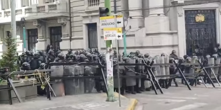 Momentos de tensión en pleno centro Paceño